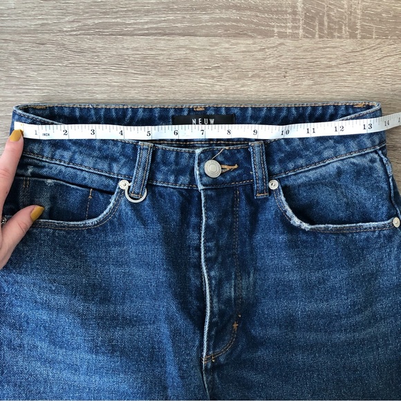 NEUW denim tapered leg high waisted distressed jeans - Picture 5 of 10